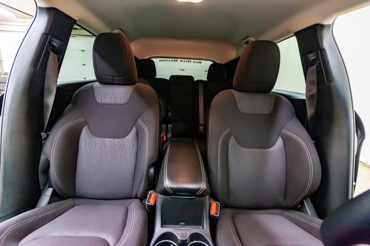 2018 Jeep Cherokee 4x4 North BCam Nav Red Deer AB