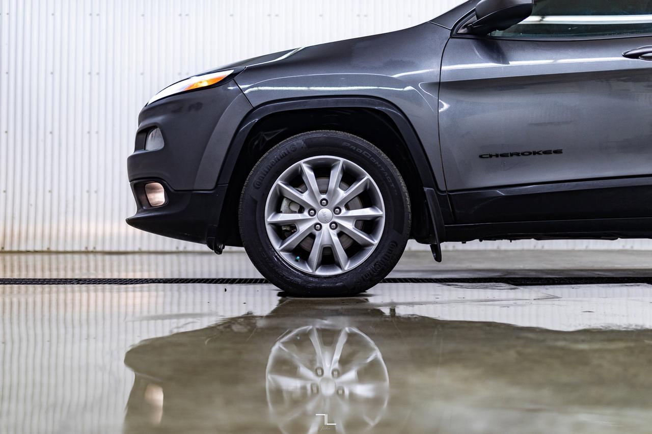 2018 Jeep Cherokee 4x4 North Nav BCam Red Deer AB