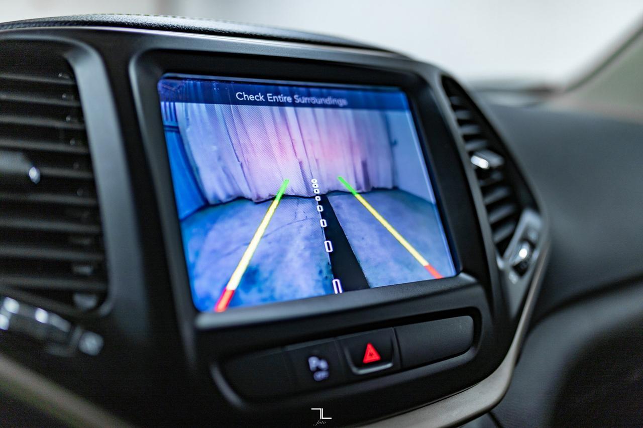 2018 Jeep Cherokee 4x4 North Nav BCam Red Deer AB