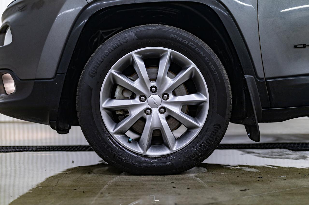 2018 Jeep Cherokee 4x4 North Nav BCam Red Deer AB