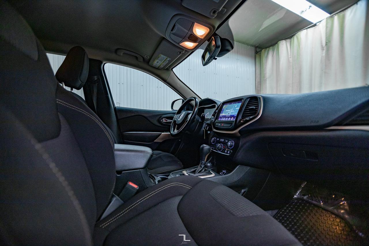 2018 Jeep Cherokee 4x4 North Nav BCam Red Deer AB