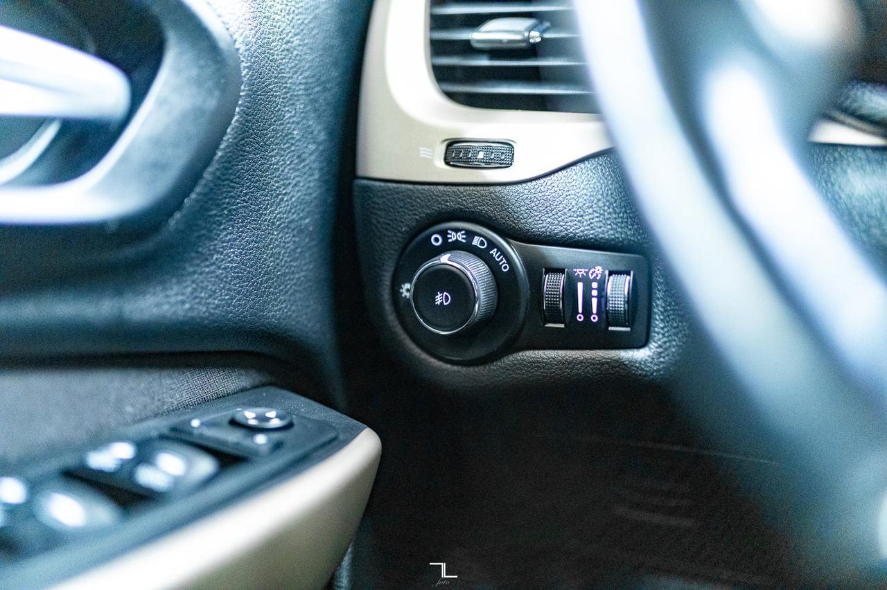 2018 Jeep Cherokee 4x4 North Nav BCam Red Deer AB