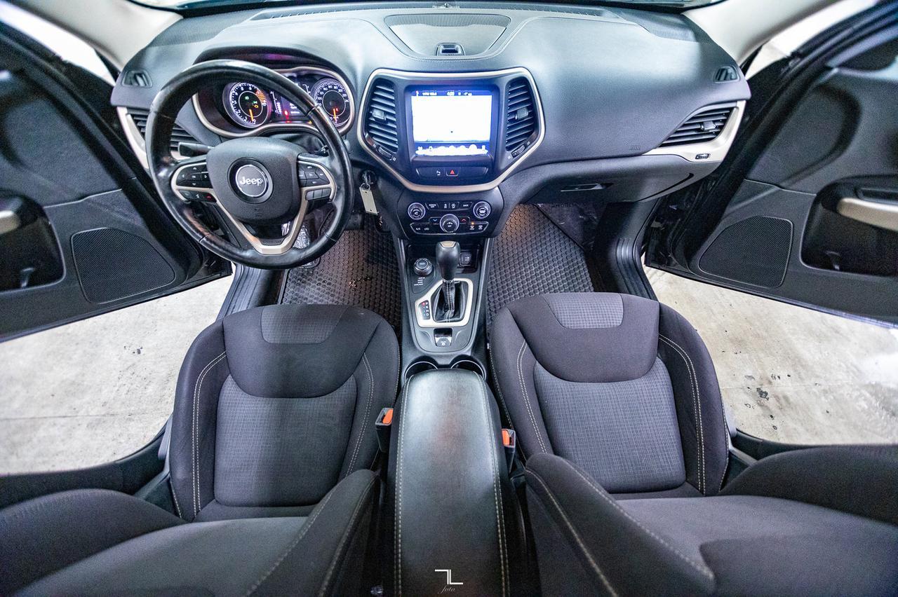 2018 Jeep Cherokee 4x4 North Nav BCam Red Deer AB