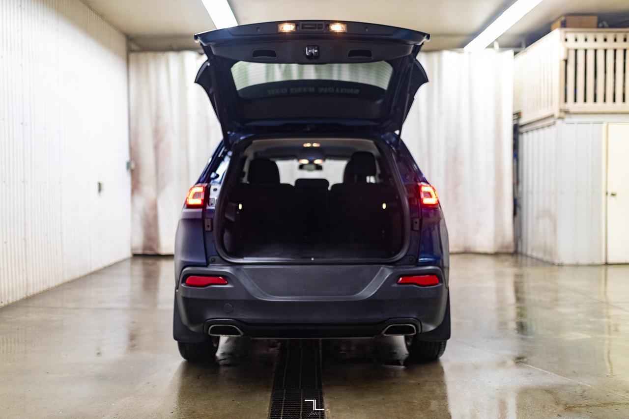 2018 Jeep Cherokee 4x4 North PSeat Red Deer AB