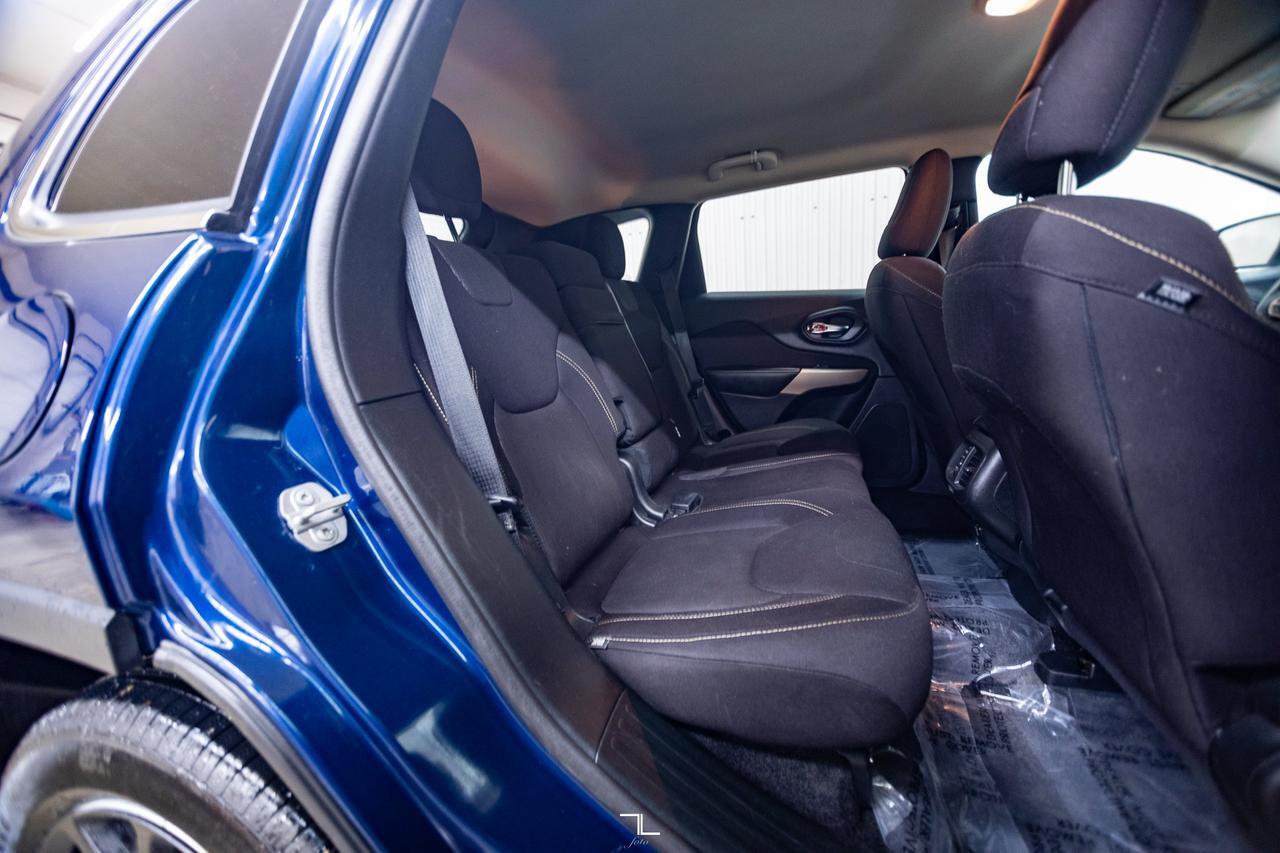 2018 Jeep Cherokee 4x4 North PSeat Red Deer AB