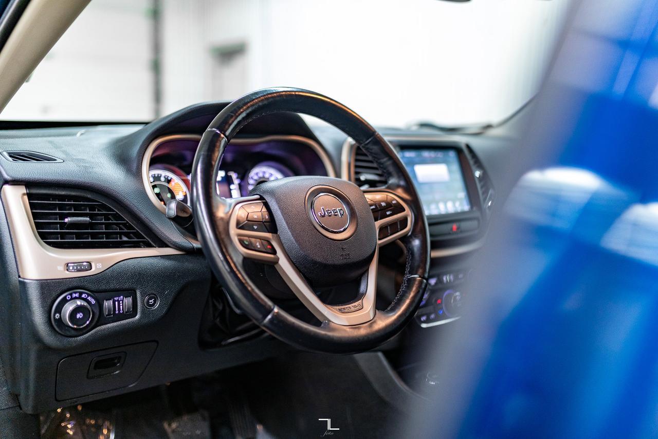 2018 Jeep Cherokee 4x4 North PSeat Red Deer AB