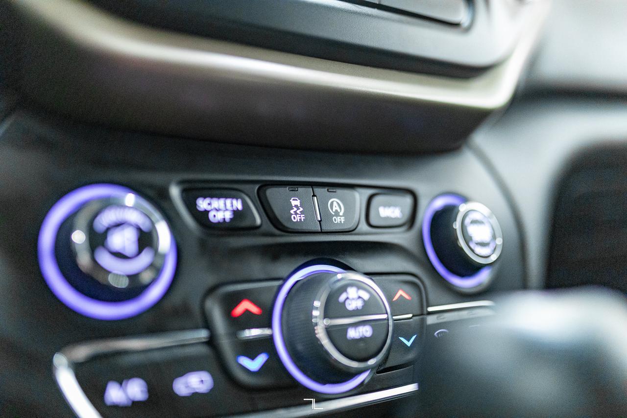 2018 Jeep Cherokee 4x4 North PSeat Red Deer AB