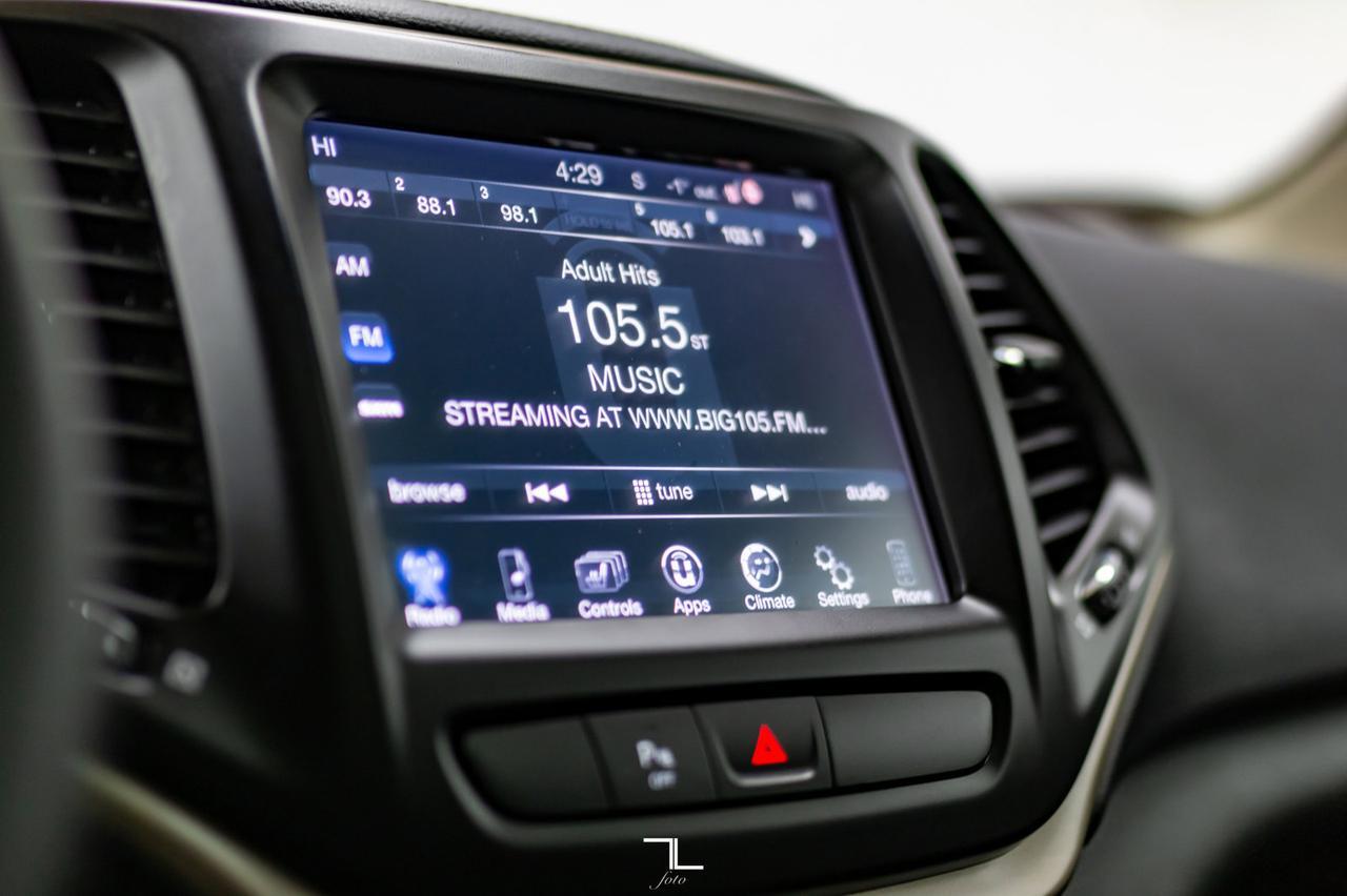 2018 Jeep Cherokee 4x4 North Roof Nav BCam Red Deer AB