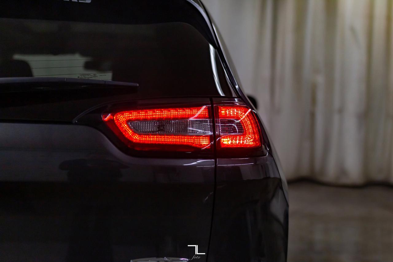 2018 Jeep Cherokee 4x4 North Roof Nav BCam Red Deer AB