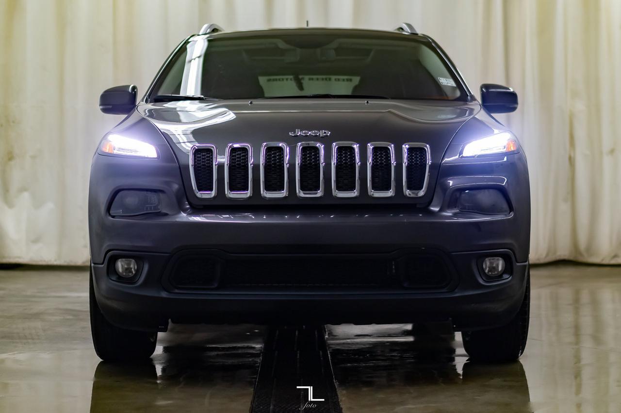 2018 Jeep Cherokee 4x4 North Roof Nav BCam Red Deer AB