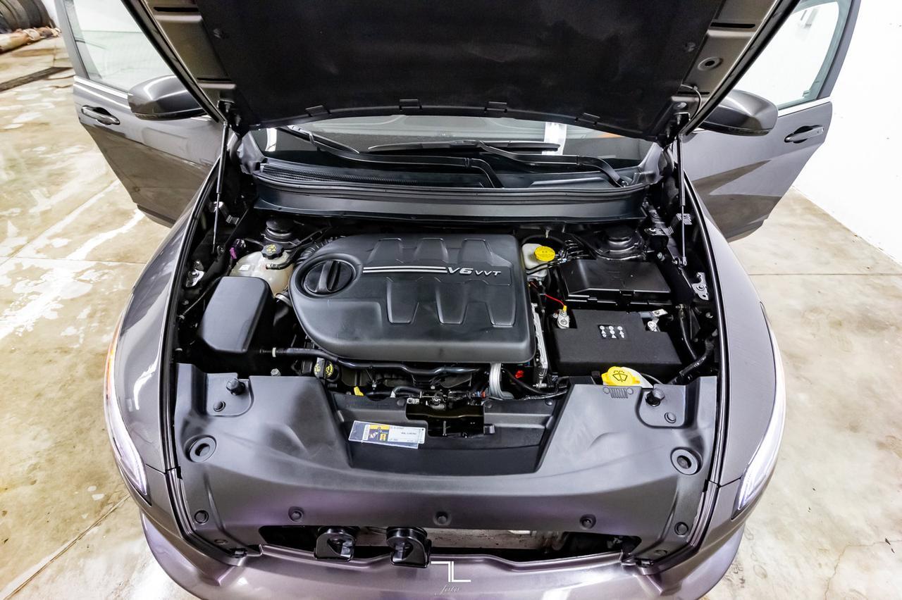 2018 Jeep Cherokee 4x4 North Roof Nav BCam Red Deer AB