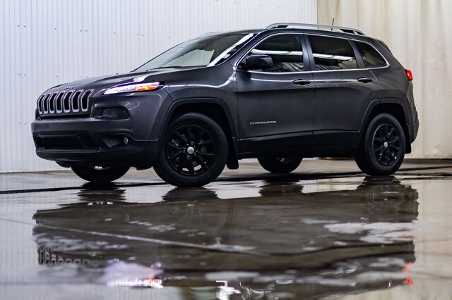 2018 Jeep Cherokee 4x4 North Roof Nav BCam Red Deer AB