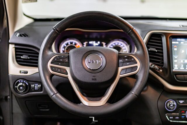 2018 Jeep Cherokee 4x4 North Roof Nav BCam Red Deer AB