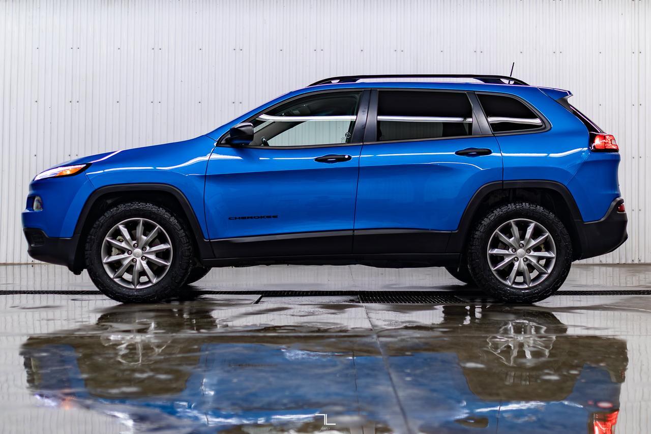 2018 Jeep Cherokee 4x4 Sport Altitude BCam Red Deer AB