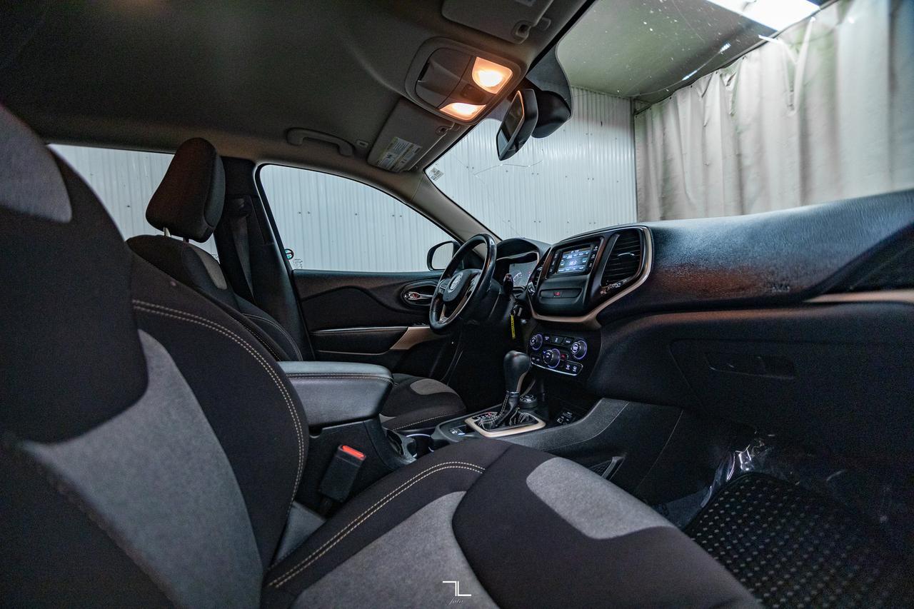 2018 Jeep Cherokee 4x4 Sport Altitude BCam Red Deer AB