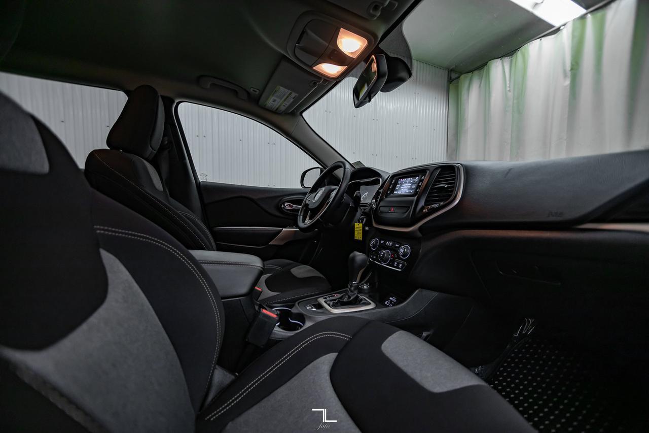 2018 Jeep Cherokee 4x4 Sport Altitude BCam Red Deer AB
