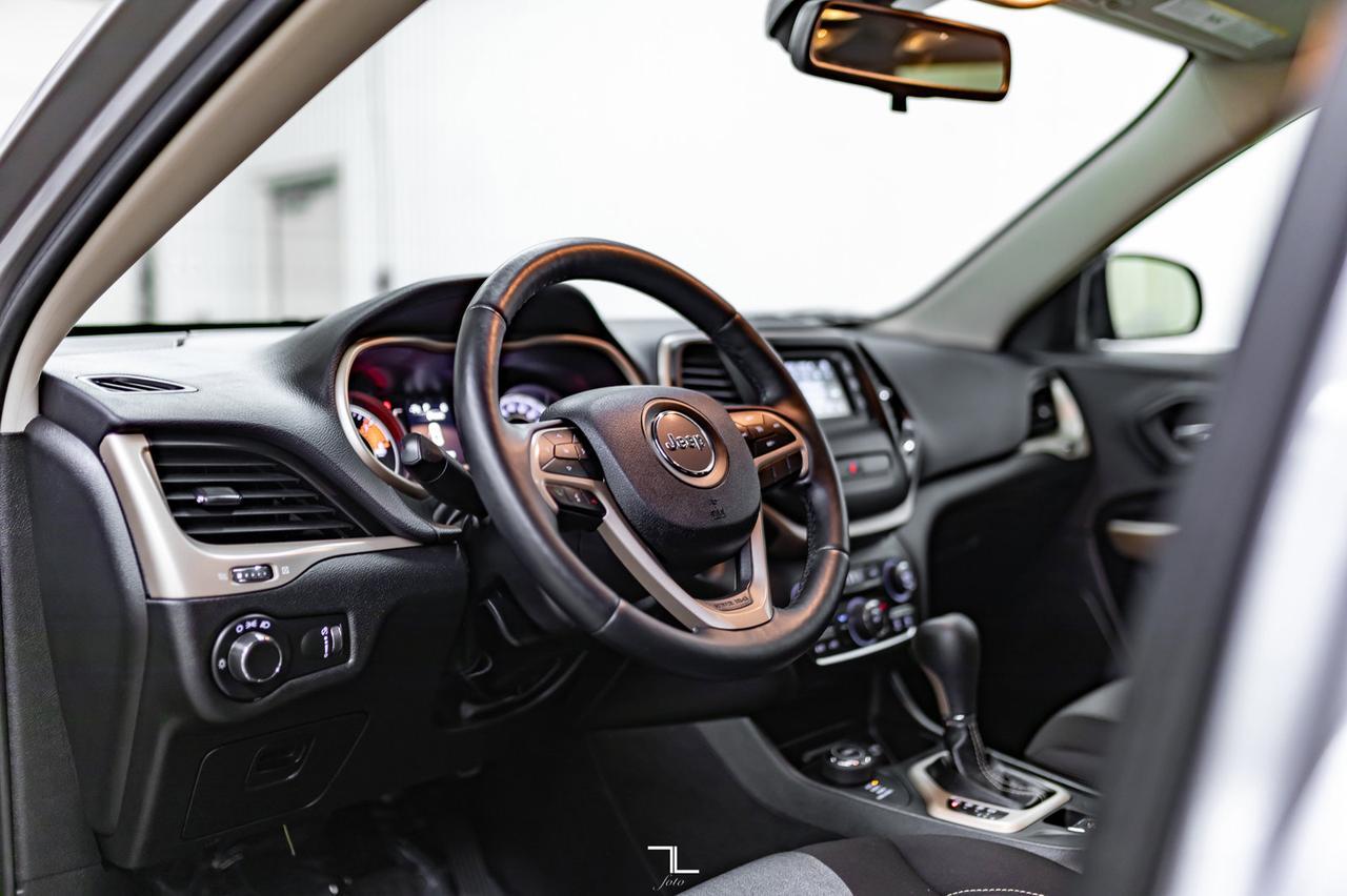 2018 Jeep Cherokee 4x4 Sport Altitude BCam Red Deer AB