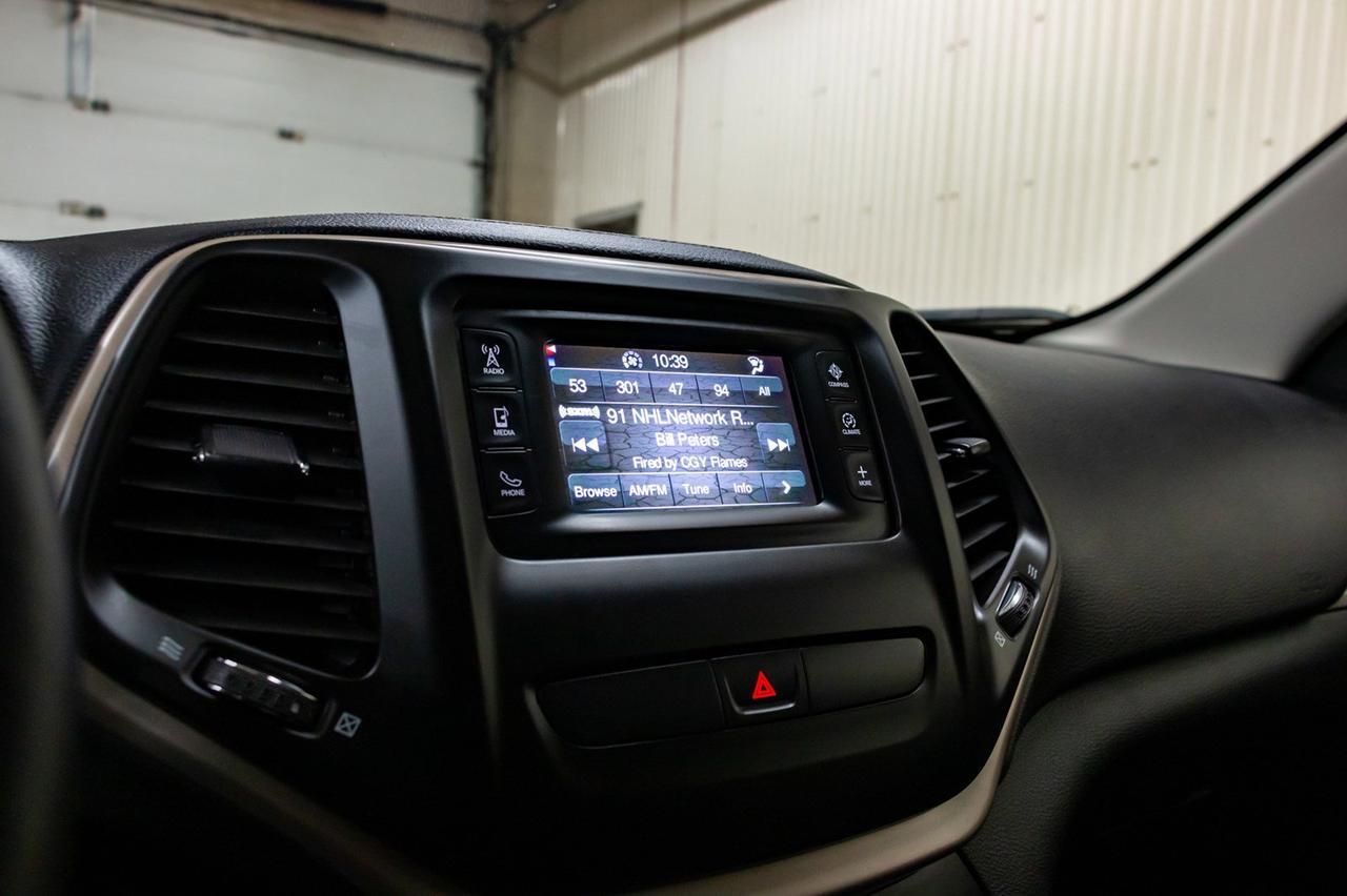 2018 Jeep Cherokee 4x4 Sport BCam Red Deer AB