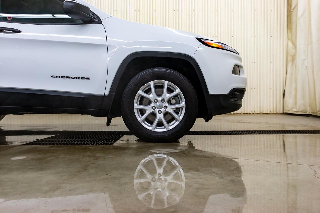 2018 Jeep Cherokee 4x4 Sport BCam Red Deer AB