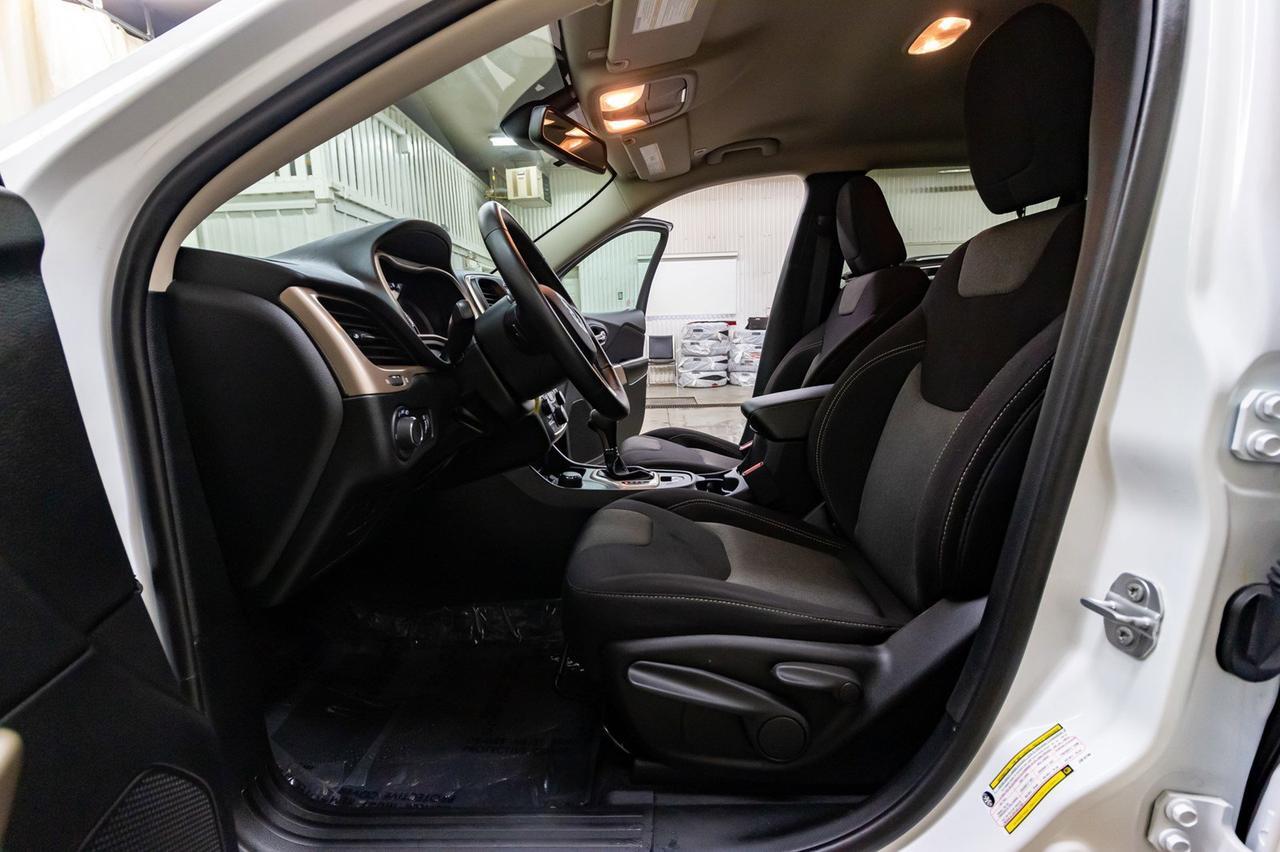 2018 Jeep Cherokee 4x4 Sport BCam Red Deer AB