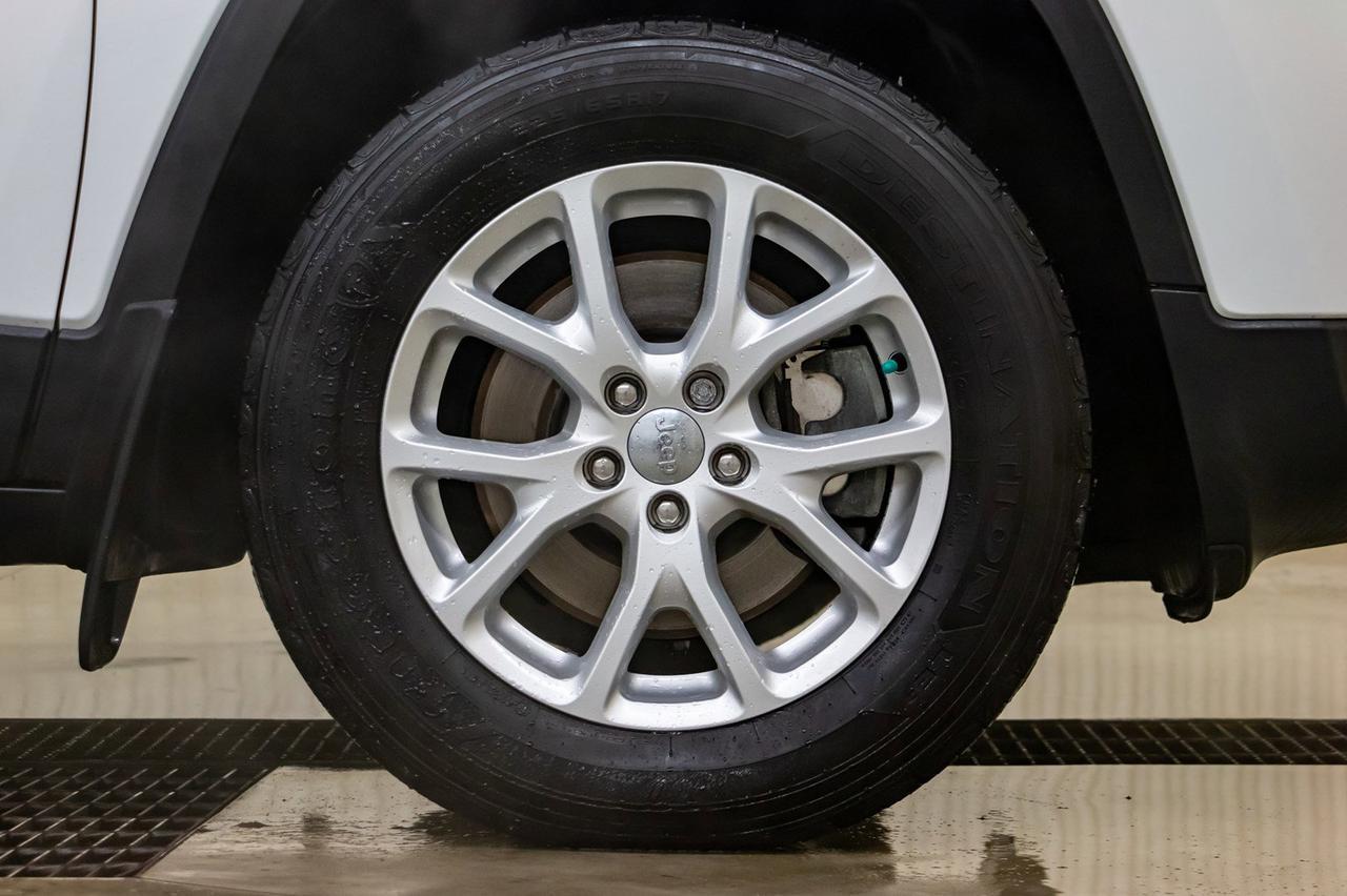 2018 Jeep Cherokee 4x4 Sport BCam Red Deer AB