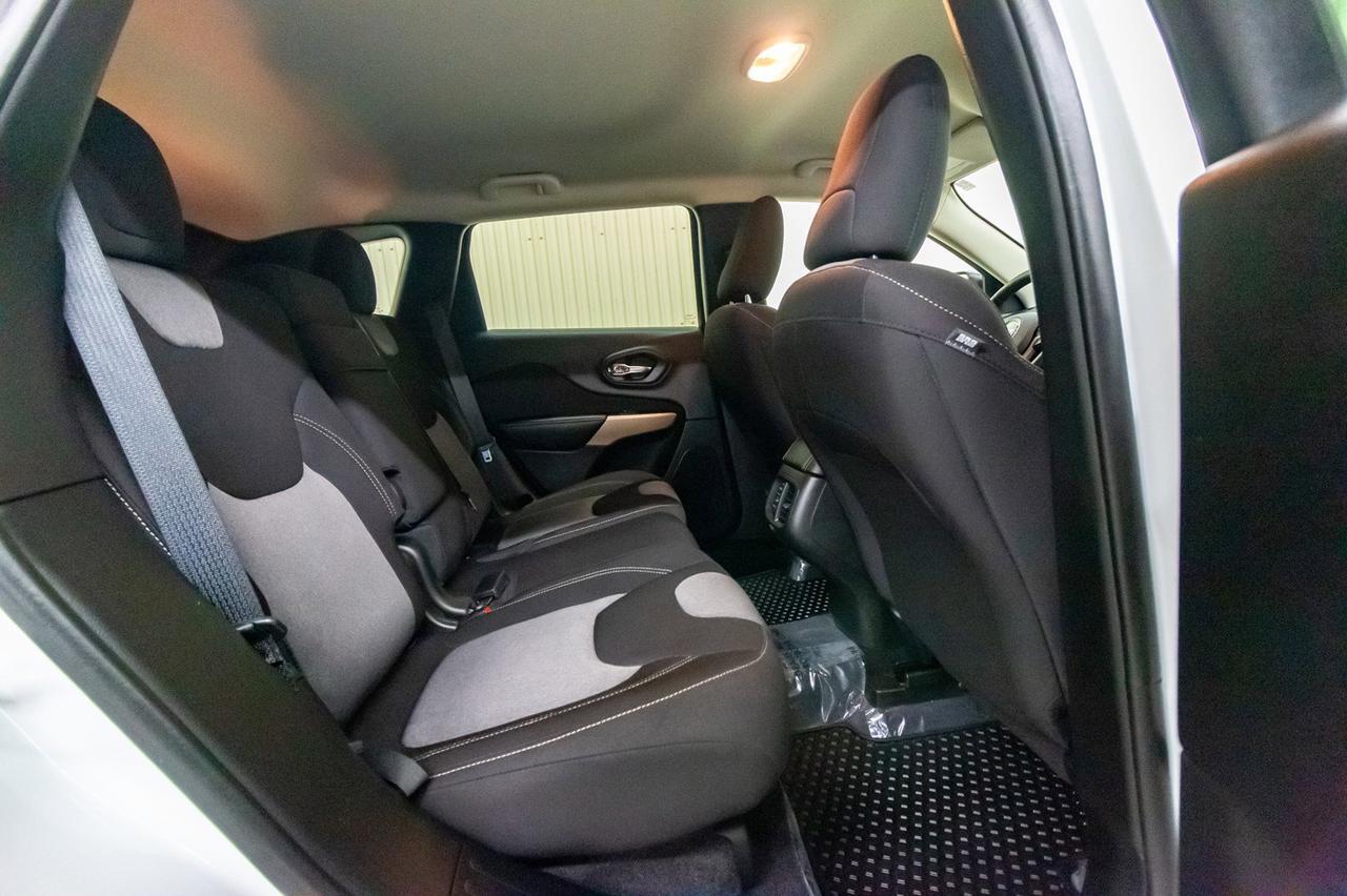 2018 Jeep Cherokee 4x4 Sport BCam Red Deer AB