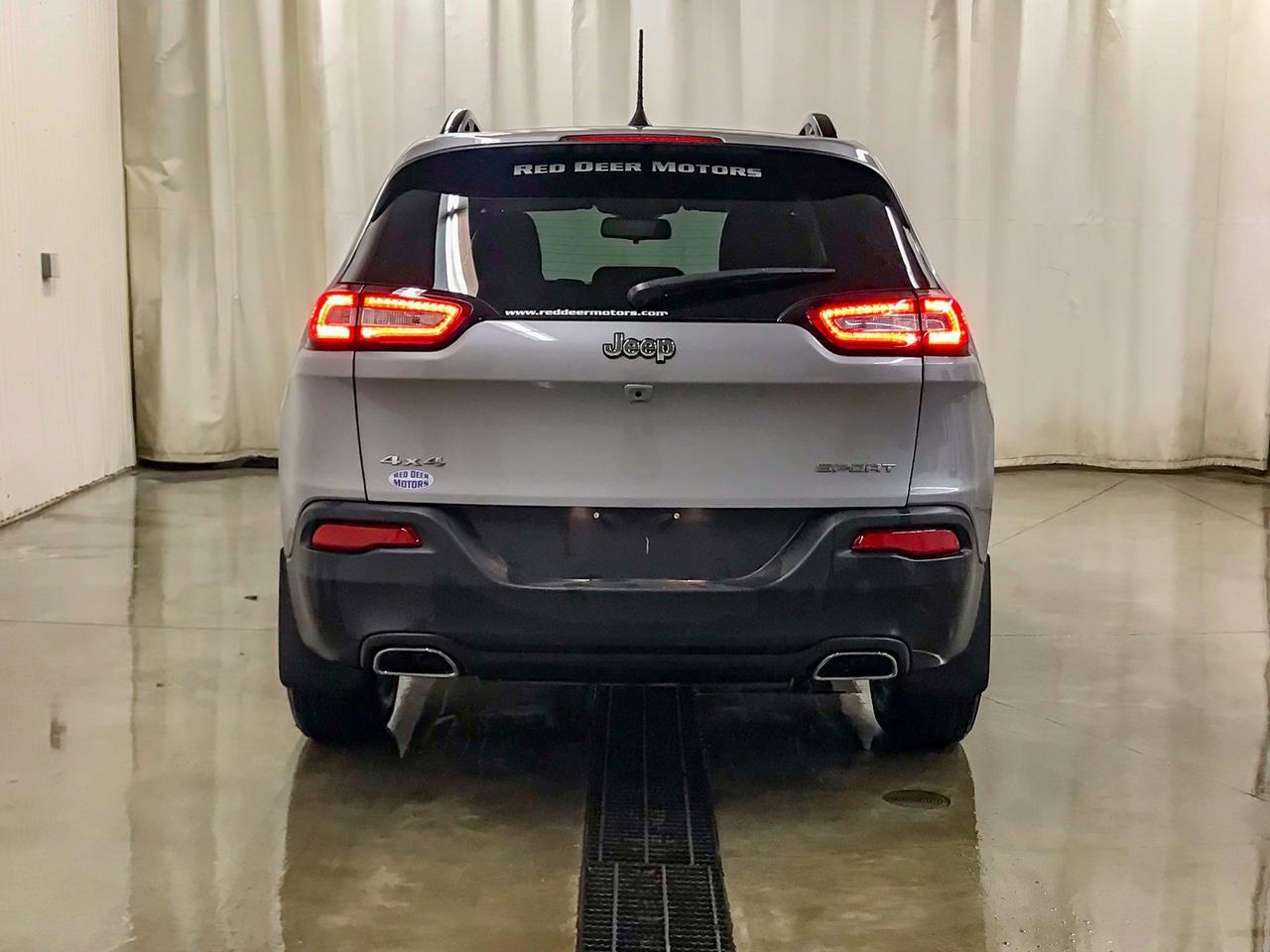 2018 Jeep Cherokee 4x4 Sport Red Deer AB