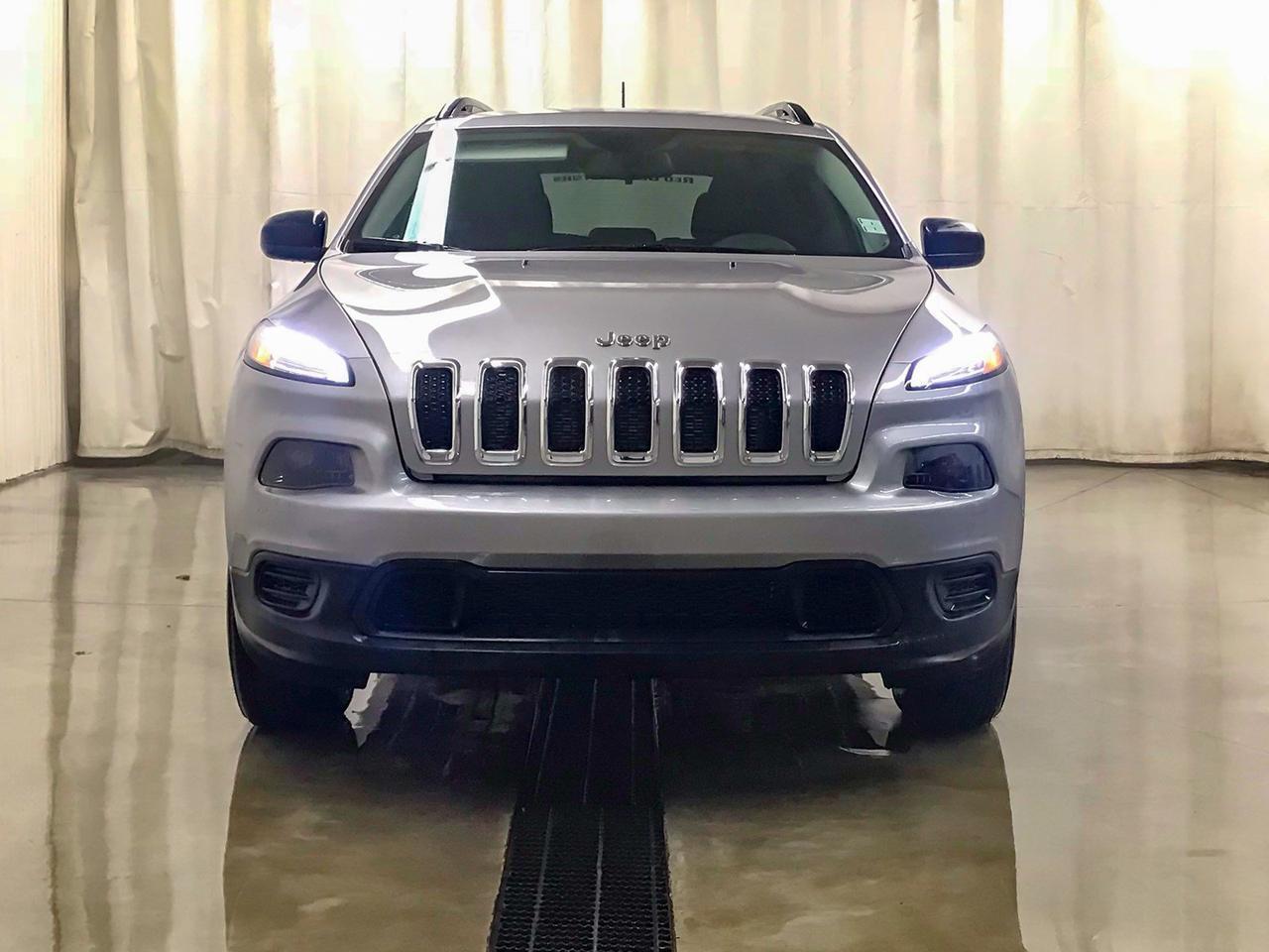 2018 Jeep Cherokee 4x4 Sport Red Deer AB