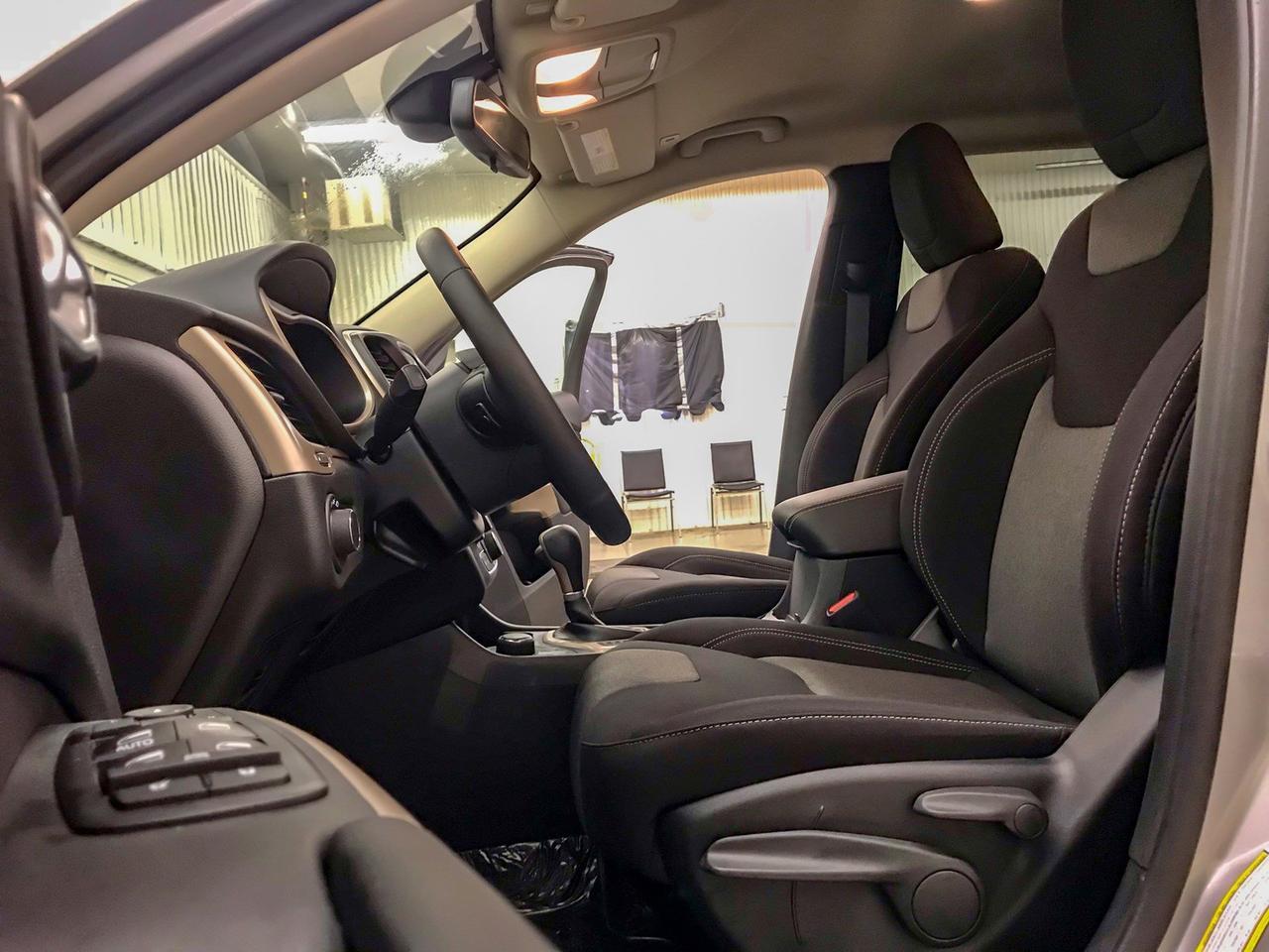 2018 Jeep Cherokee 4x4 Sport Red Deer AB