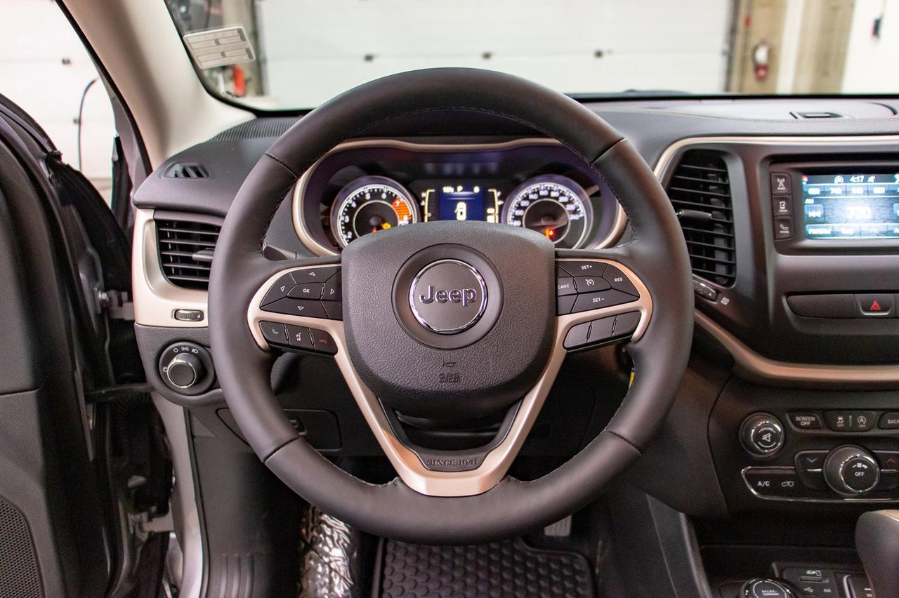 2018 Jeep Cherokee 4x4 Sport Red Deer AB