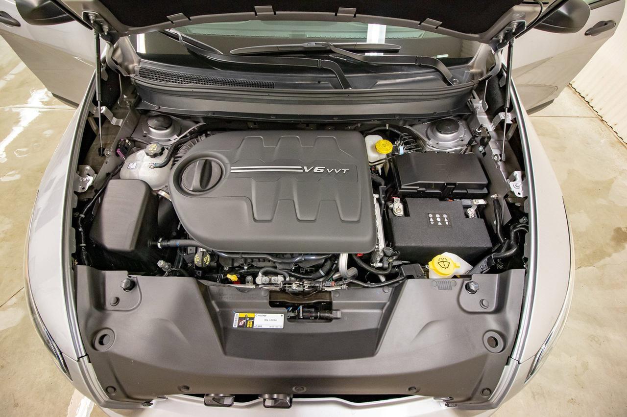 2018 Jeep Cherokee 4x4 Sport Red Deer AB