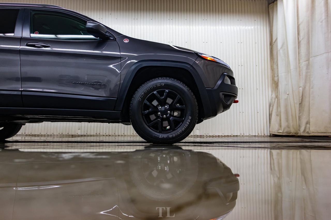 2018 Jeep Cherokee 4x4 Trailhawk Leather BCam Red Deer AB