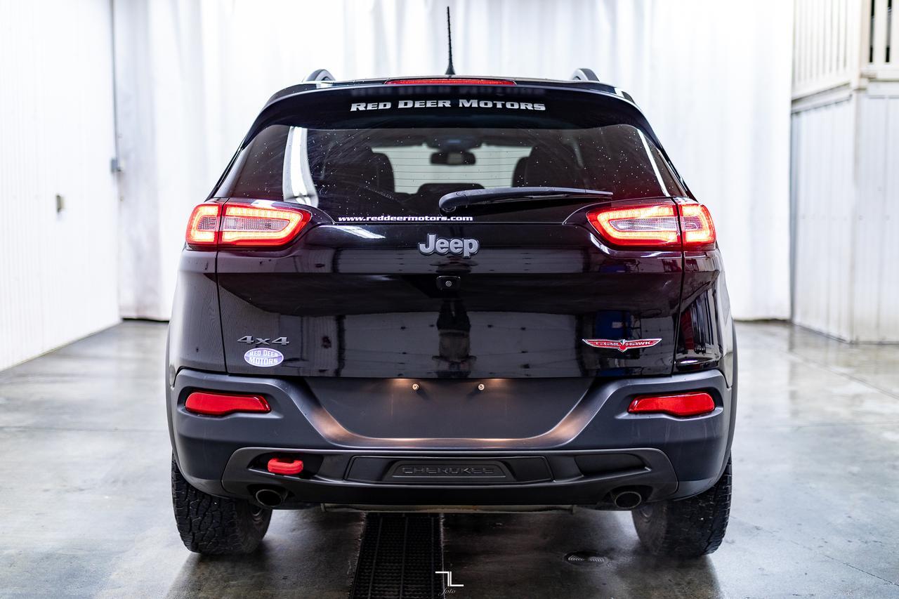 2018 Jeep Cherokee 4x4 Trailhawk Leather Nav BCam Red Deer AB