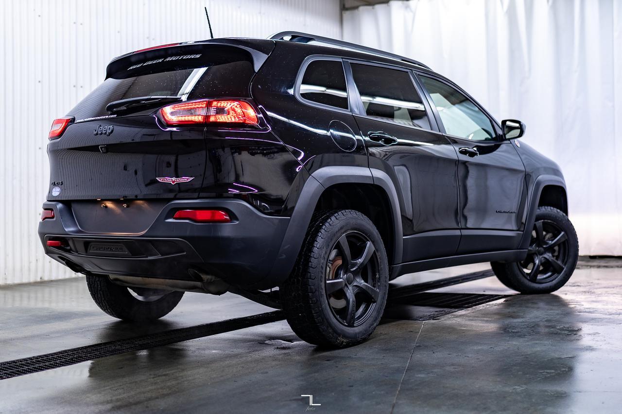 2018 Jeep Cherokee 4x4 Trailhawk Leather Nav BCam Red Deer AB