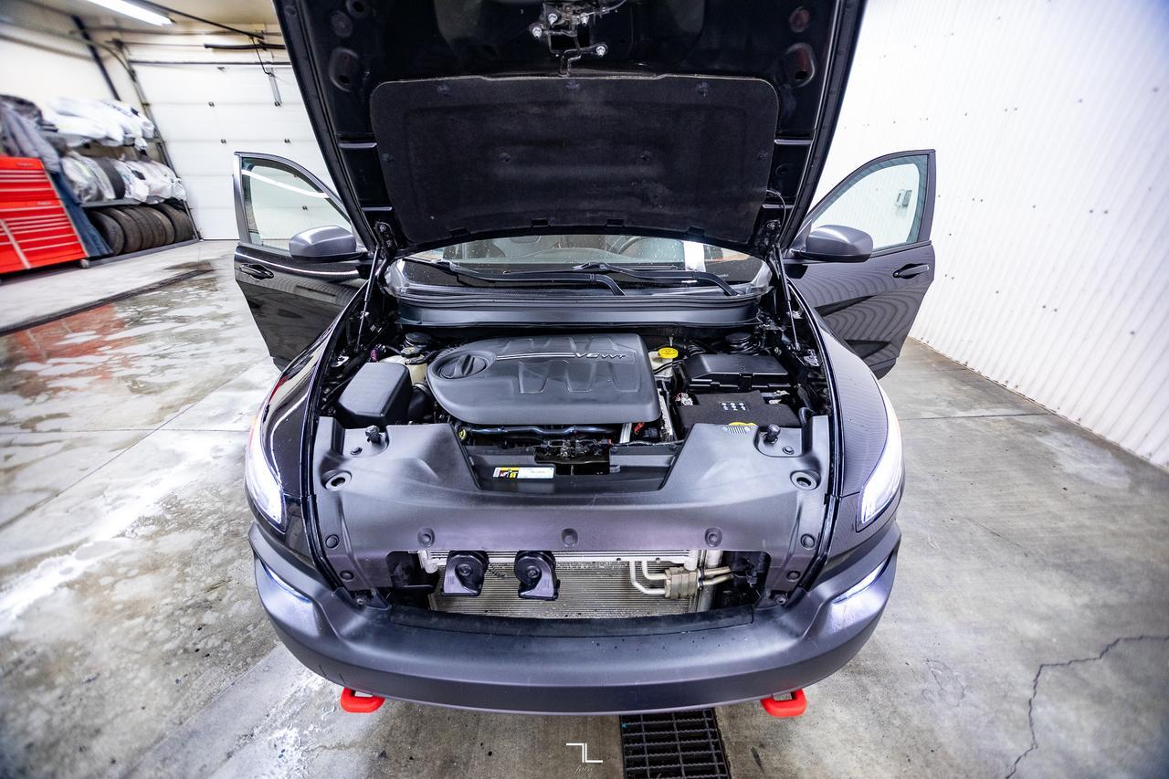 2018 Jeep Cherokee 4x4 Trailhawk Leather Nav BCam Red Deer AB