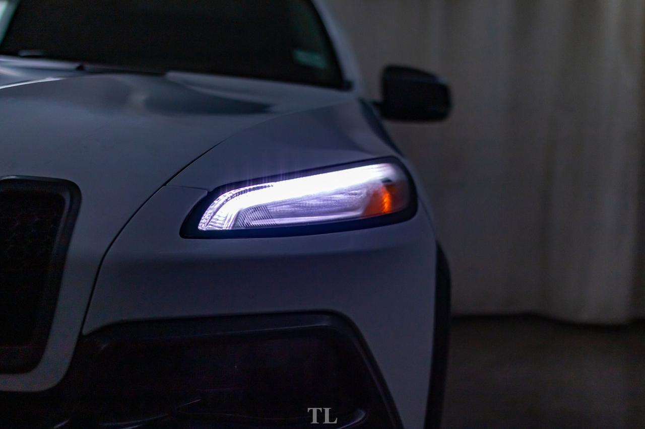 2018 Jeep Cherokee 4x4 Trailhawk Leather Roof Nav BCam Red Deer AB