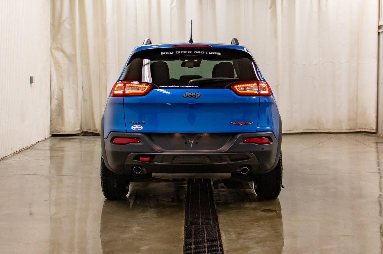 2018 Jeep Cherokee 4x4 Trailhawk Plus Leather Roof Nav Red Deer AB