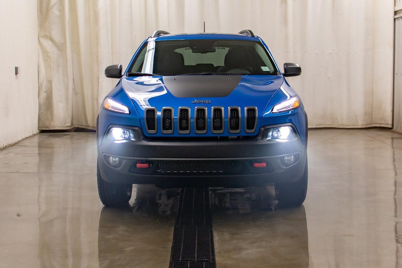 2018 Jeep Cherokee 4x4 Trailhawk Plus Leather Roof Nav Red Deer AB