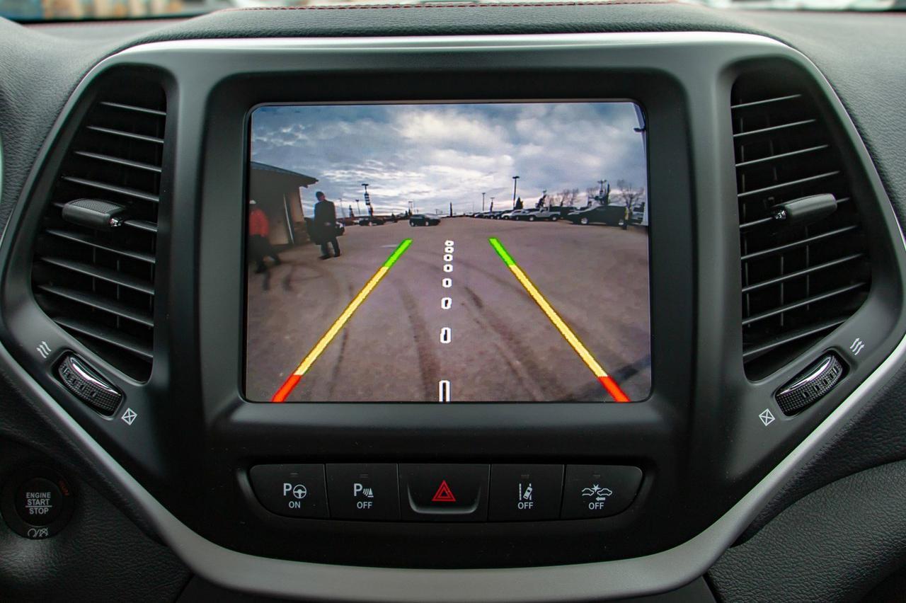 2018 Jeep Cherokee 4x4 Trailhawk Plus Leather Roof Nav Red Deer AB