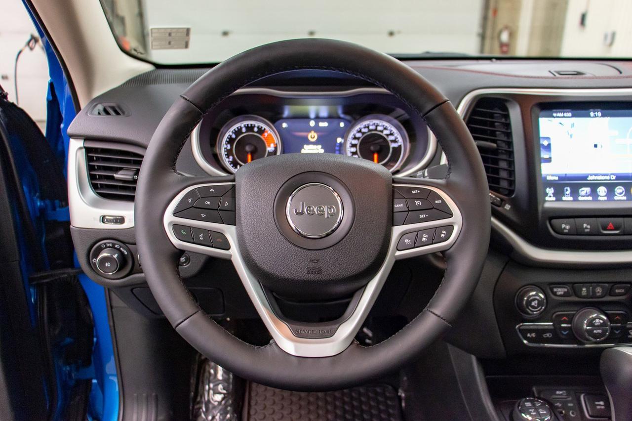 2018 Jeep Cherokee 4x4 Trailhawk Plus Leather Roof Nav Red Deer AB