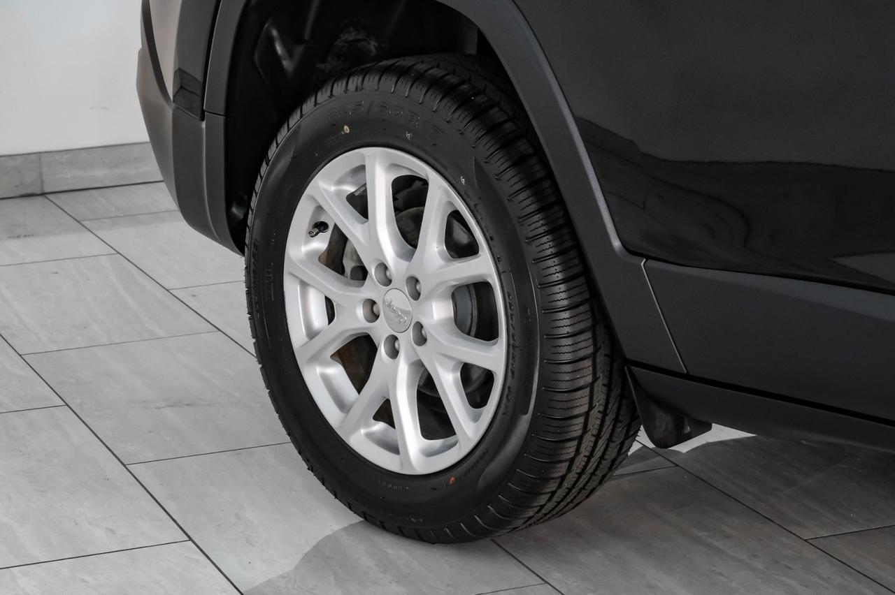 2018 Jeep Cherokee LATITUDE AUTOMATIC REAR CAMERA BLUETOOTH CRUISE CONTROL ALLOY WH Carrollton TX