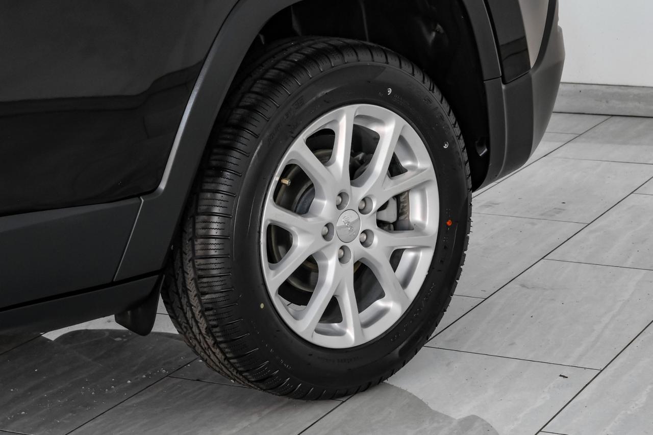 2018 Jeep Cherokee LATITUDE AUTOMATIC REAR CAMERA BLUETOOTH CRUISE CONTROL ALLOY WH Carrollton TX