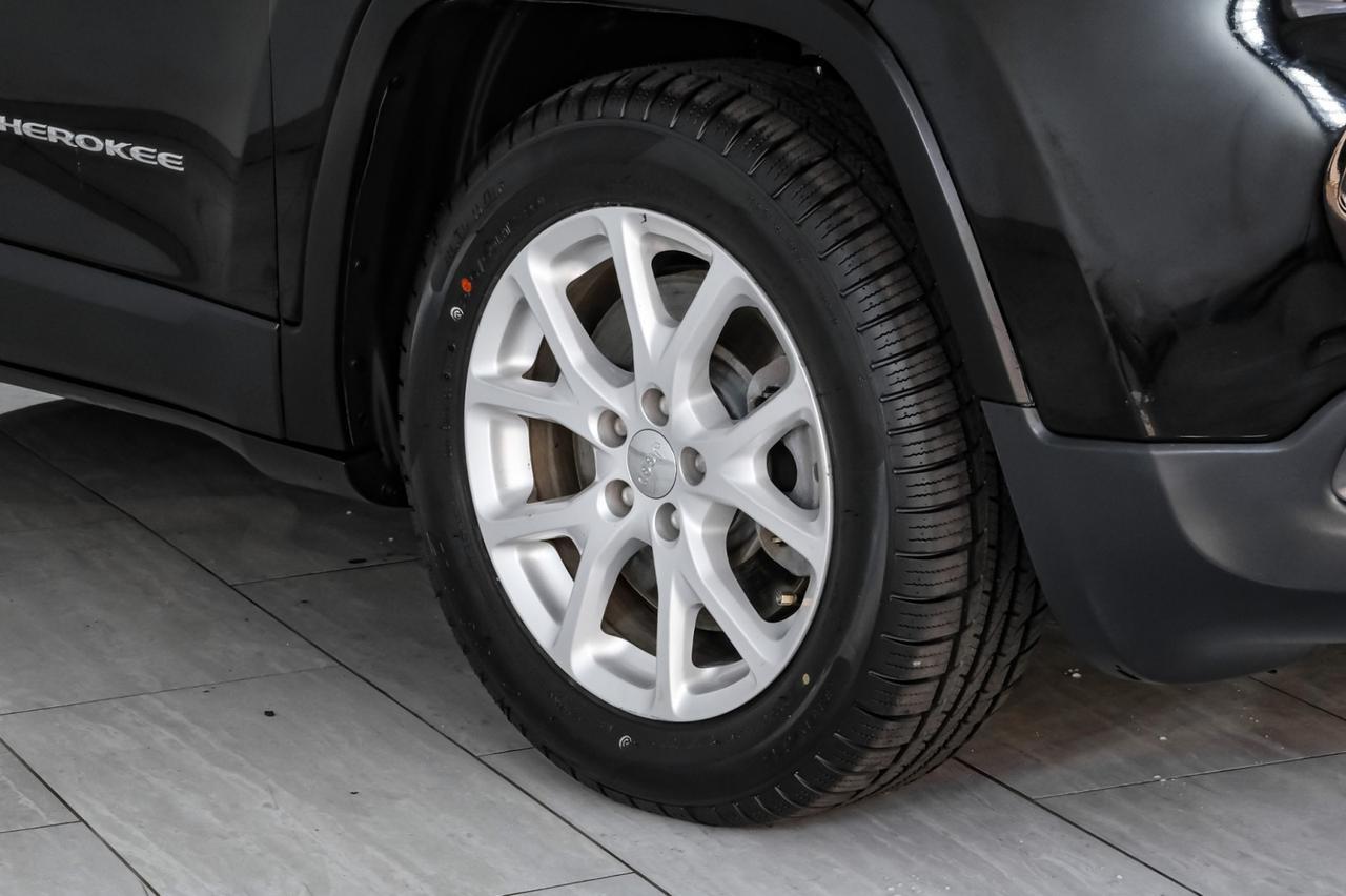 2018 Jeep Cherokee LATITUDE AUTOMATIC REAR CAMERA BLUETOOTH CRUISE CONTROL ALLOY WH Carrollton TX