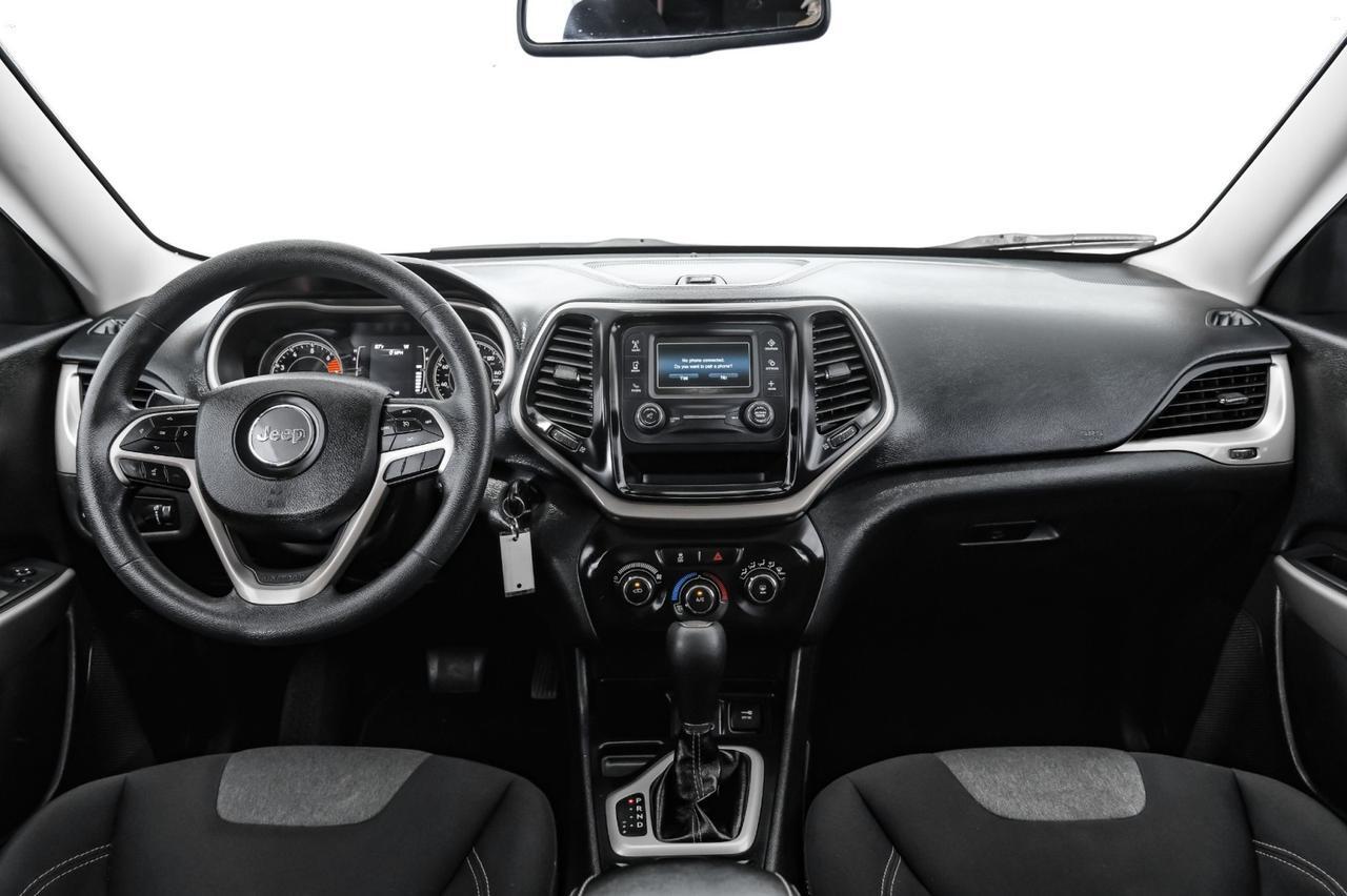 2018 Jeep Cherokee LATITUDE AUTOMATIC REAR CAMERA BLUETOOTH CRUISE CONTROL ALLOY WH Carrollton TX