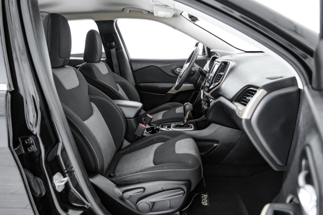 2018 Jeep Cherokee LATITUDE AUTOMATIC REAR CAMERA BLUETOOTH CRUISE CONTROL ALLOY WH Carrollton TX