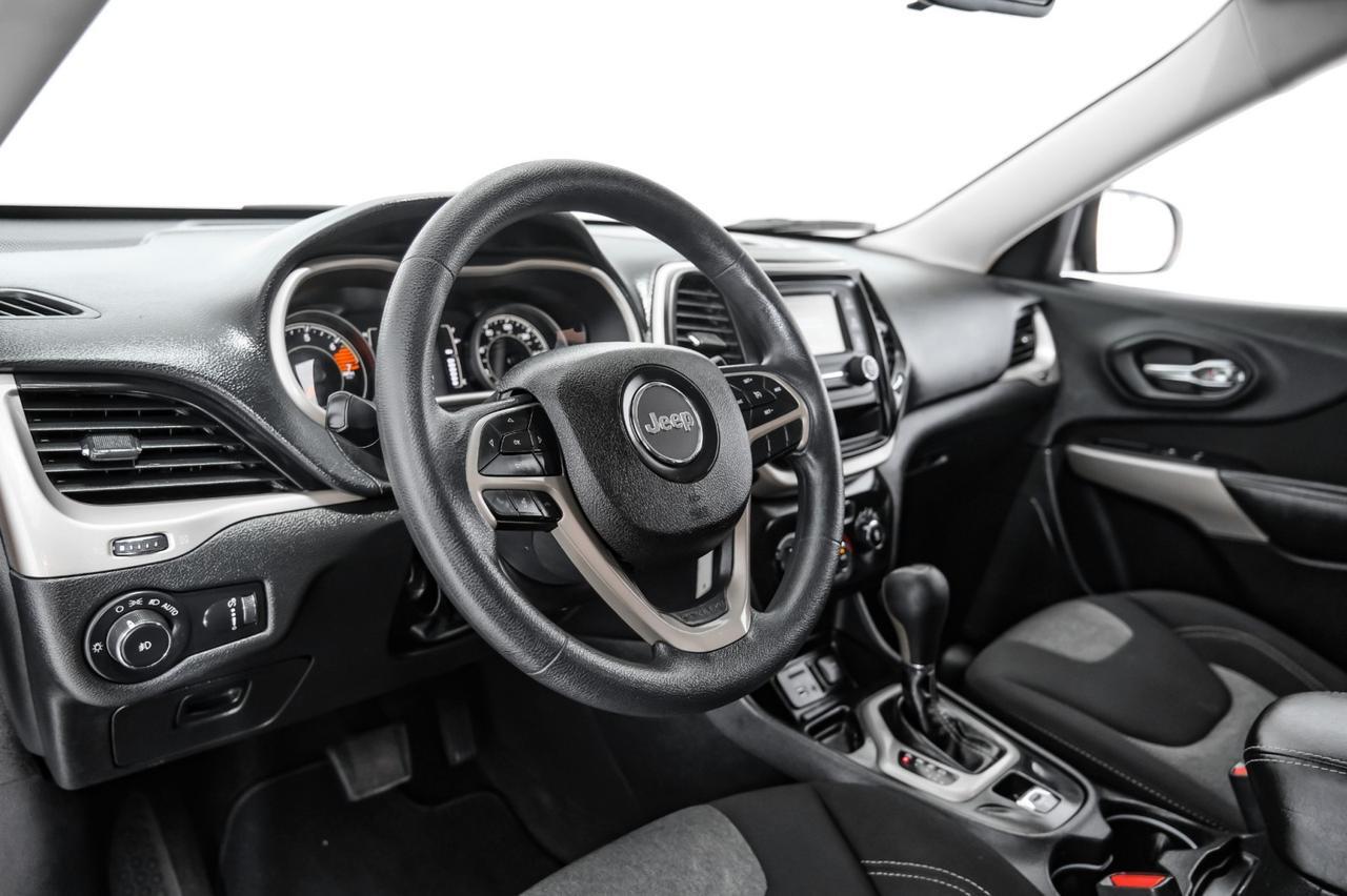 2018 Jeep Cherokee LATITUDE AUTOMATIC REAR CAMERA BLUETOOTH CRUISE CONTROL ALLOY WH Carrollton TX