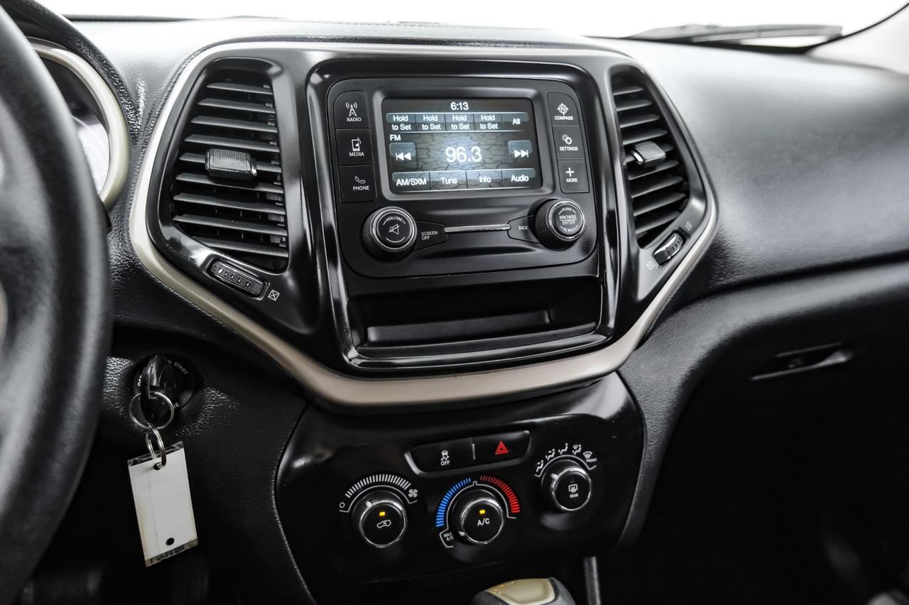 2018 Jeep Cherokee LATITUDE AUTOMATIC REAR CAMERA BLUETOOTH CRUISE CONTROL ALLOY WH Carrollton TX