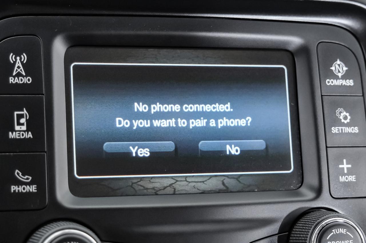 2018 Jeep Cherokee LATITUDE AUTOMATIC REAR CAMERA BLUETOOTH CRUISE CONTROL ALLOY WH Carrollton TX