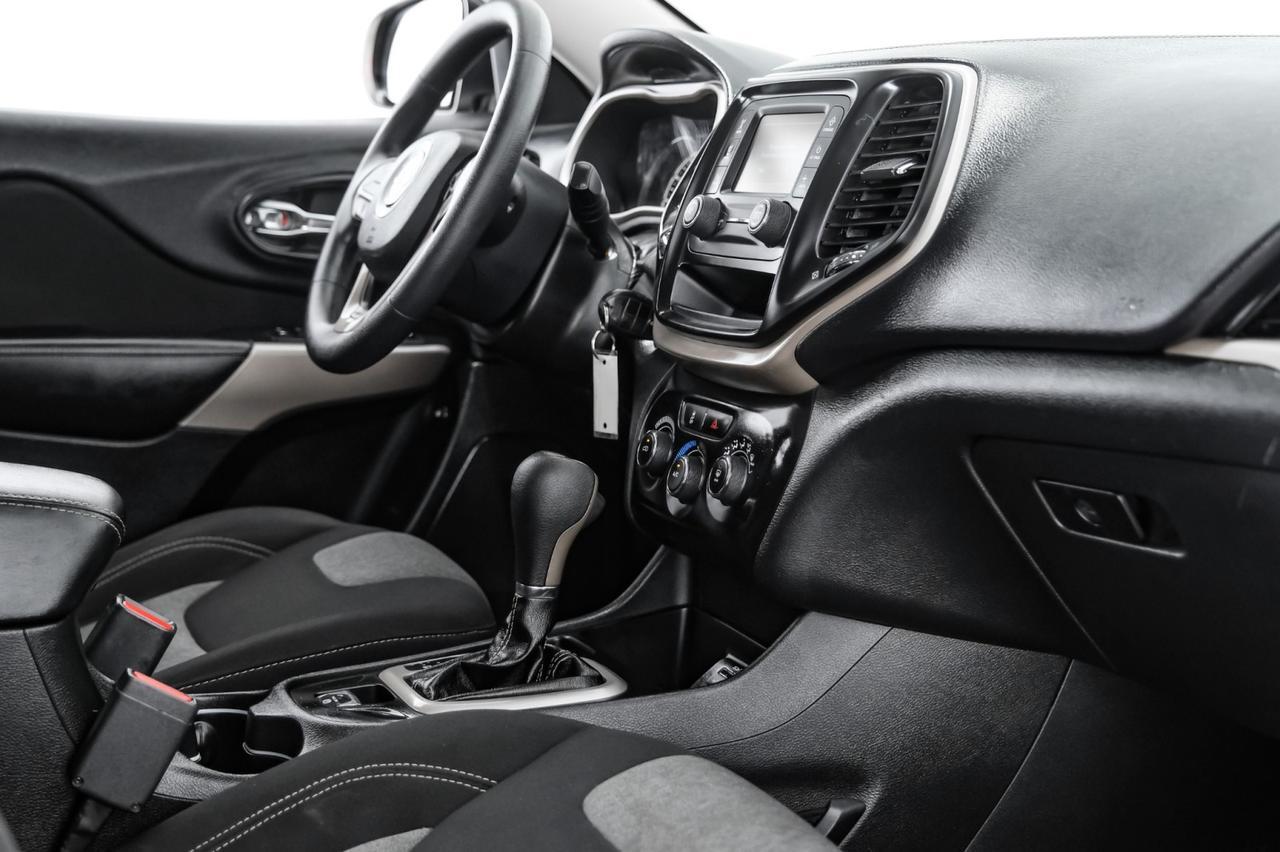 2018 Jeep Cherokee LATITUDE AUTOMATIC REAR CAMERA BLUETOOTH CRUISE CONTROL ALLOY WH Carrollton TX