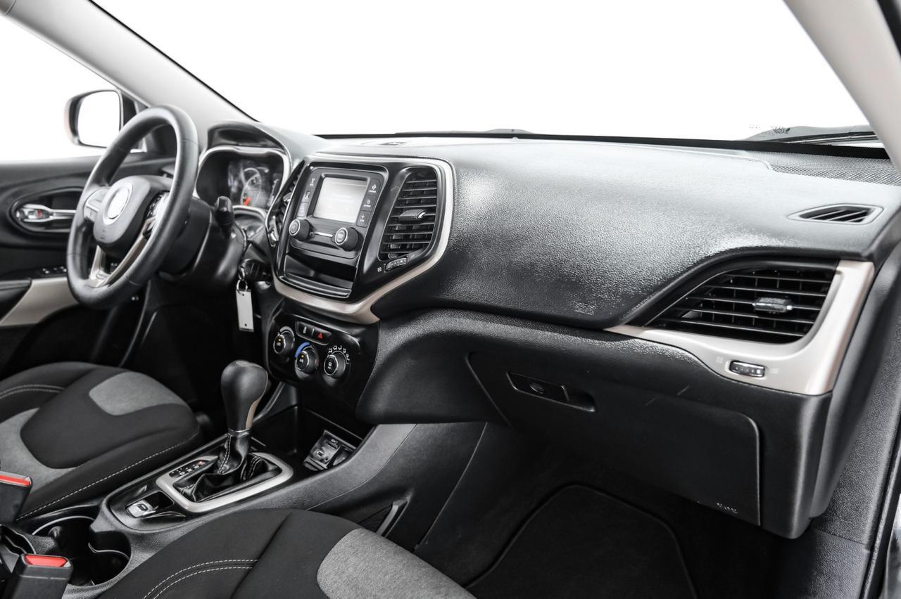 2018 Jeep Cherokee LATITUDE AUTOMATIC REAR CAMERA BLUETOOTH CRUISE CONTROL ALLOY WH Carrollton TX